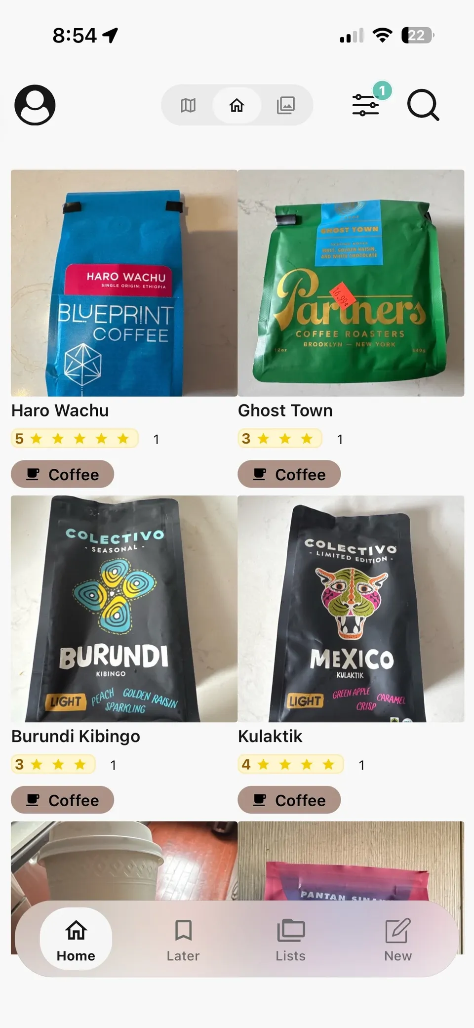 Memolli coffee gallery showing coffee bags, names, and personal ratings